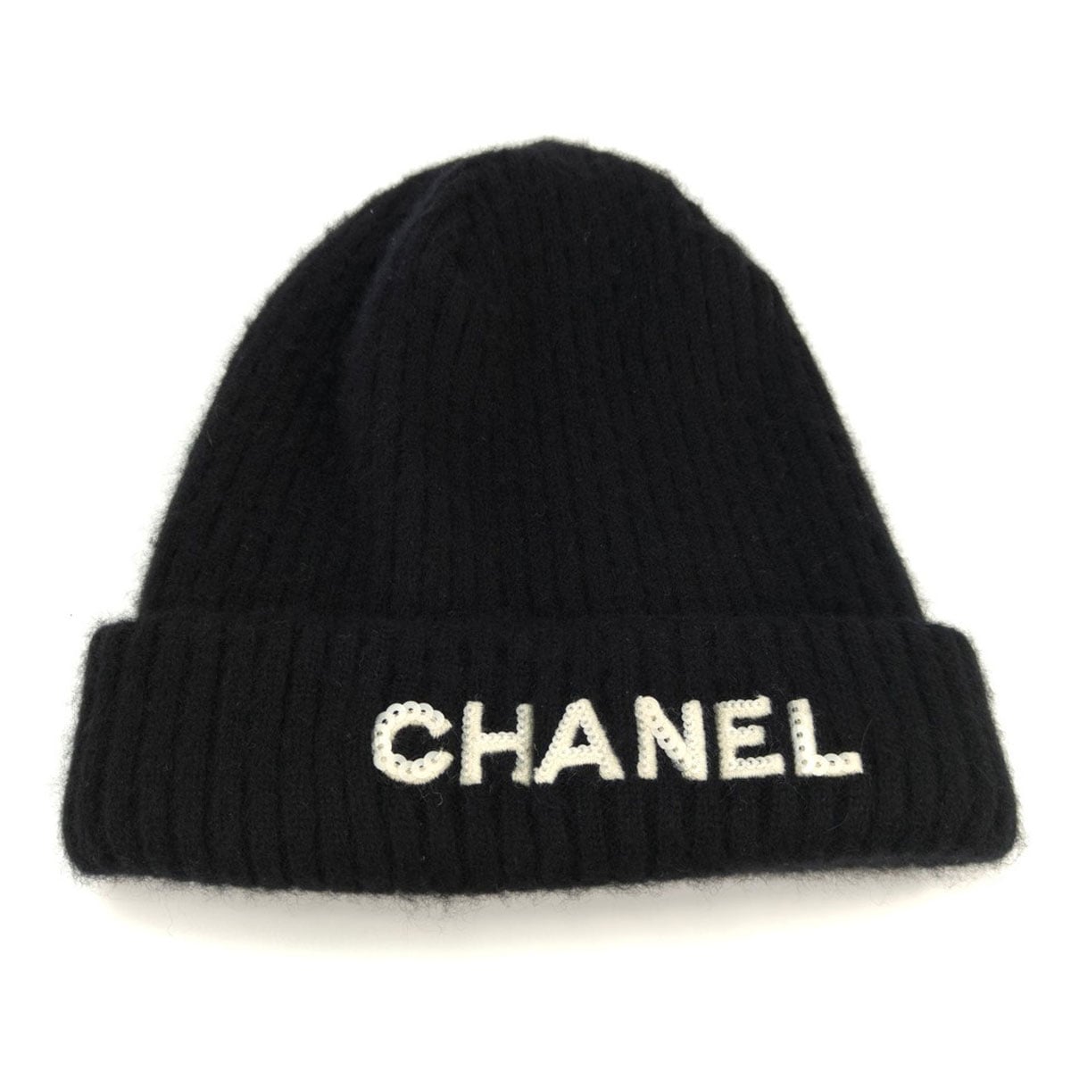 CHANEL スパンコール付きニット帽