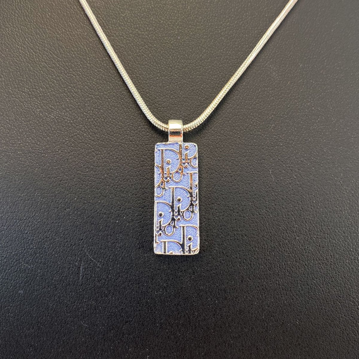 Christian Diorクリスチャンディオール トロッターネックレス ブルー