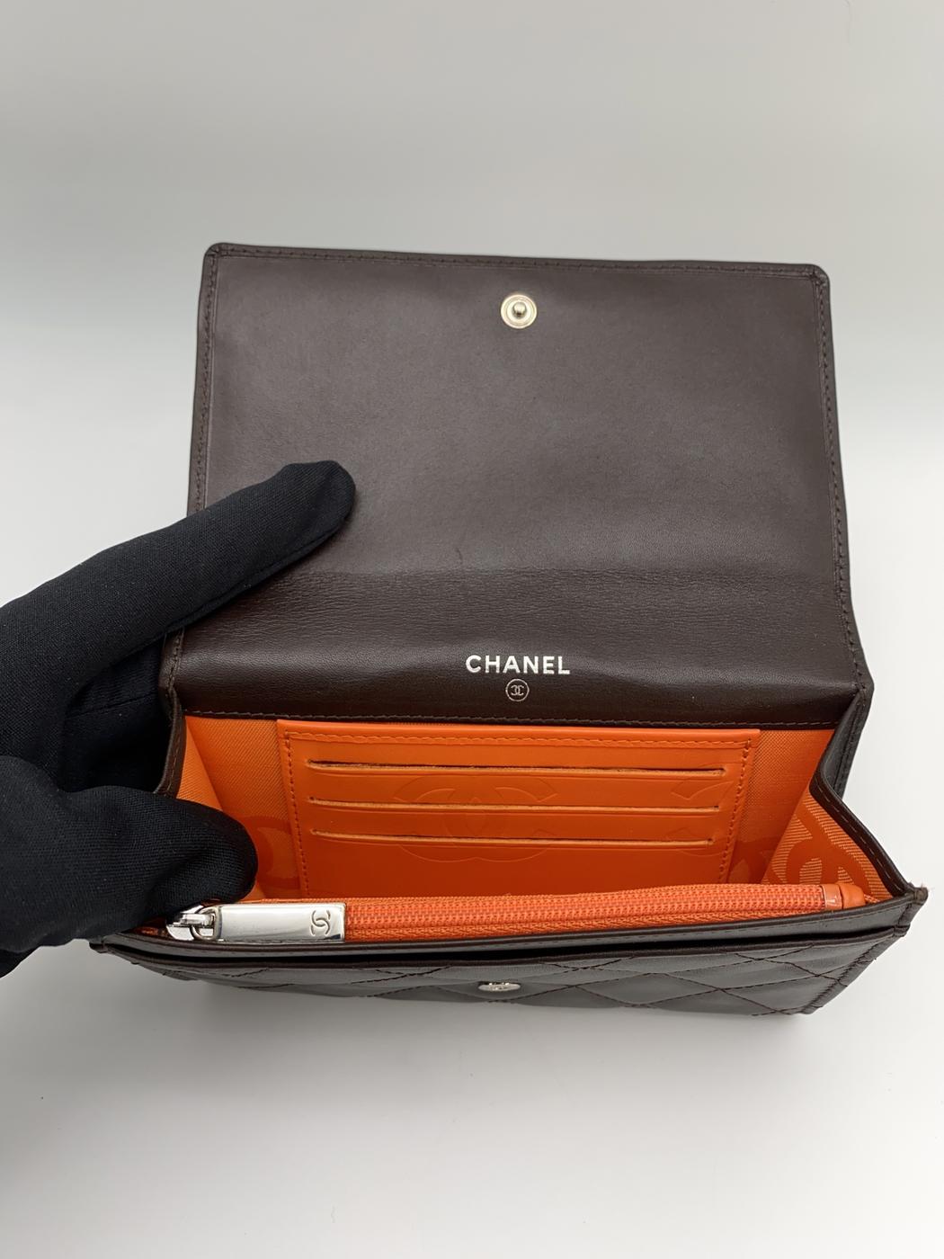 CHANEL ����ͥ� ����ܥ� 2���ޤ���� �֥饦�� �㿧 ��ǥ����� �����ֹ桧8875