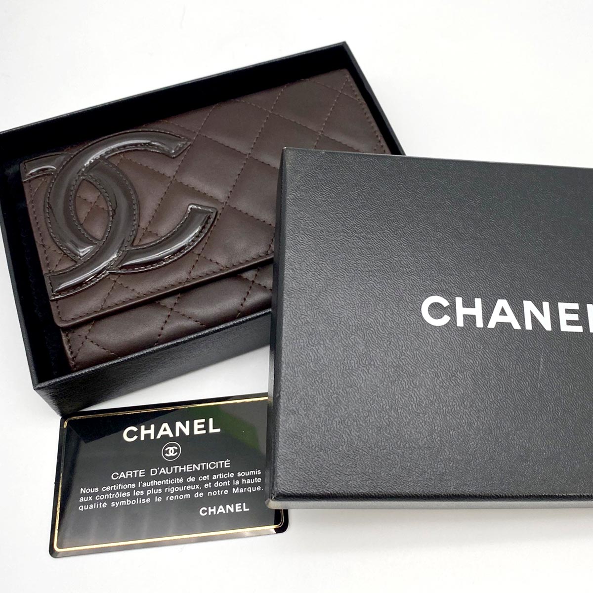 CHANEL ����ͥ� ����ܥ� 2���ޤ���� �֥饦�� �㿧 ��ǥ����� �����ֹ桧8875