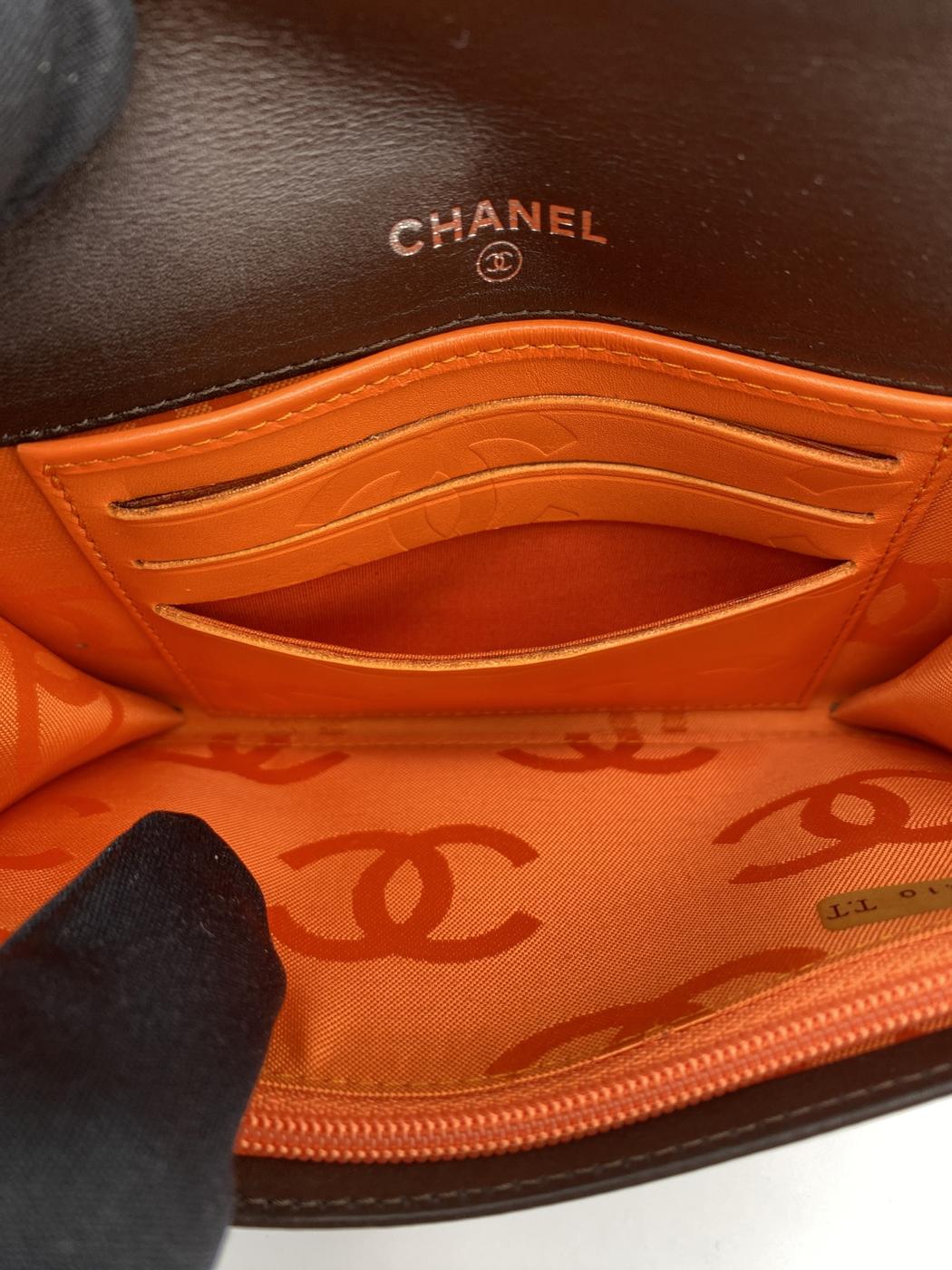 CHANEL ����ͥ� ����ܥ� 2���ޤ���� �֥饦�� �㿧 ��ǥ����� �����ֹ桧8875