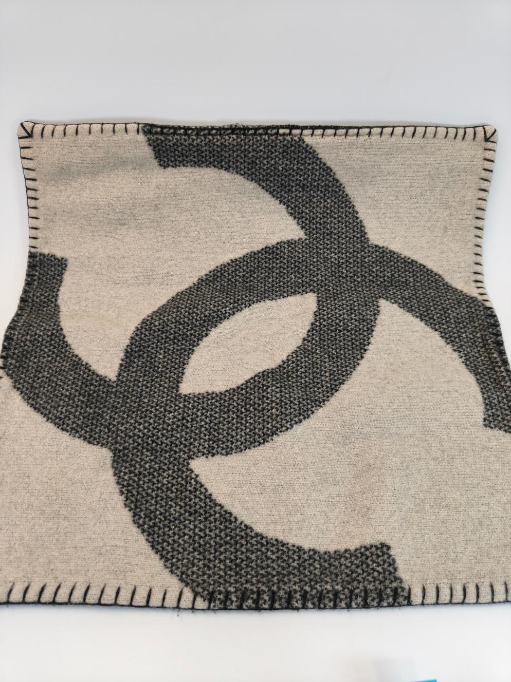 CHANEL ����ͥ� �����ޡ��� ��С����֥� ���å���󥫥С� ���졼�ߥ١����� �����ֹ桧10517