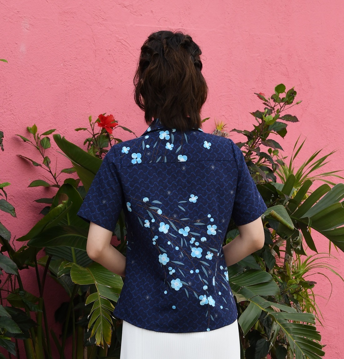 G1166　レディース　＜イジュ柄＞　スキッパー半袖