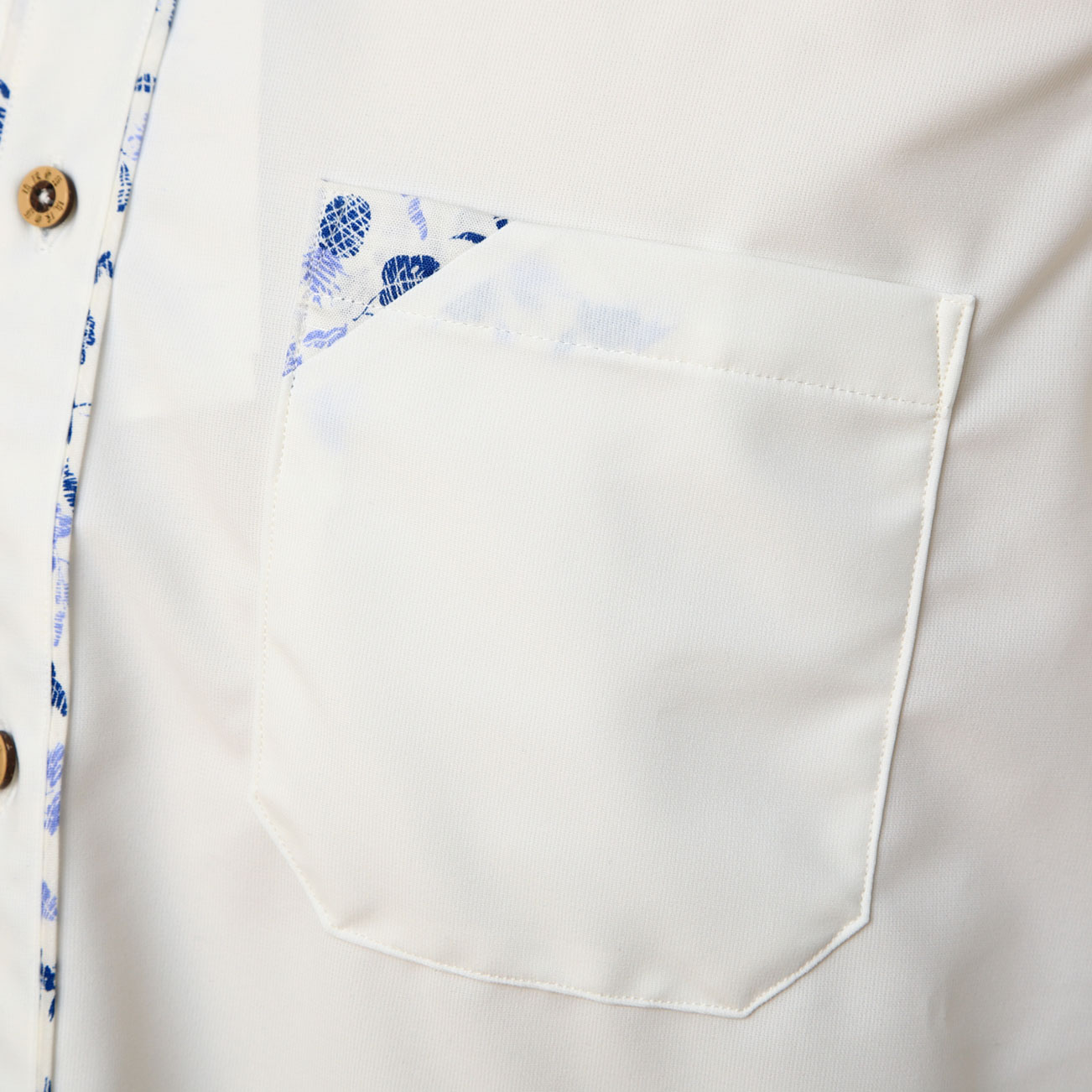 R1903　琉球物語　メンズ　＜小花柄使い＞　ボタンダウン　長袖