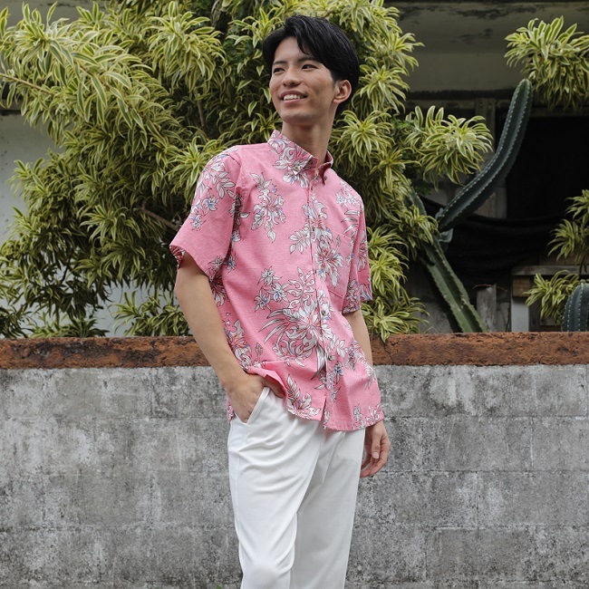 【数量わずか】OK1851B　メンズ　＜トライバルハイビ柄＞　ボタンダウン