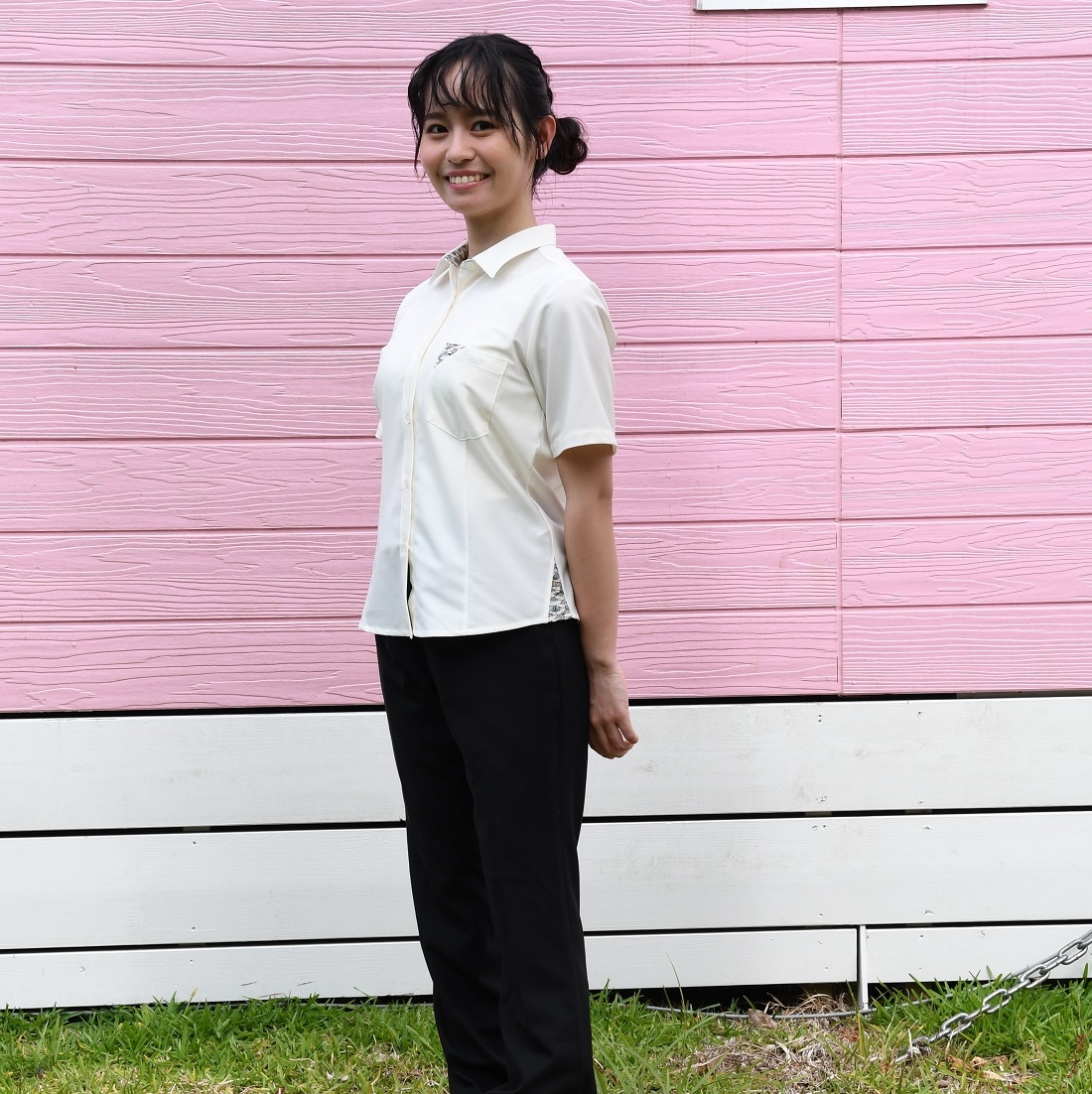 T1100　レディース　＜青海波柄使い＞　シャツカラー　半袖