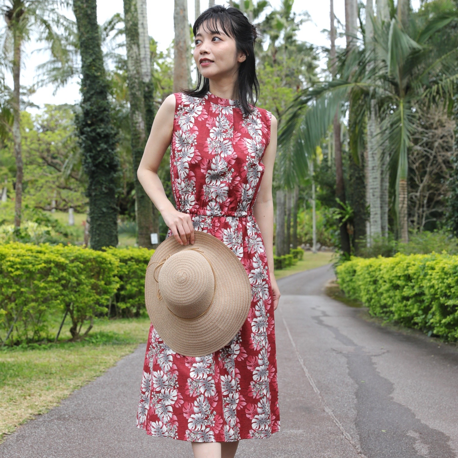 【完売】EM1190W　レディース　＜モンステラストライプ柄＞　ワンピース