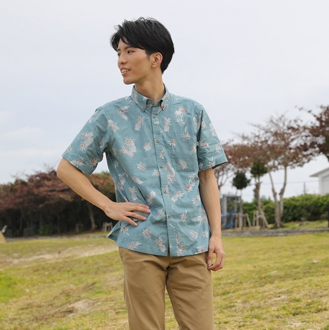 OK1845　メンズ　＜ヤシパイン柄＞　ボタンダウン