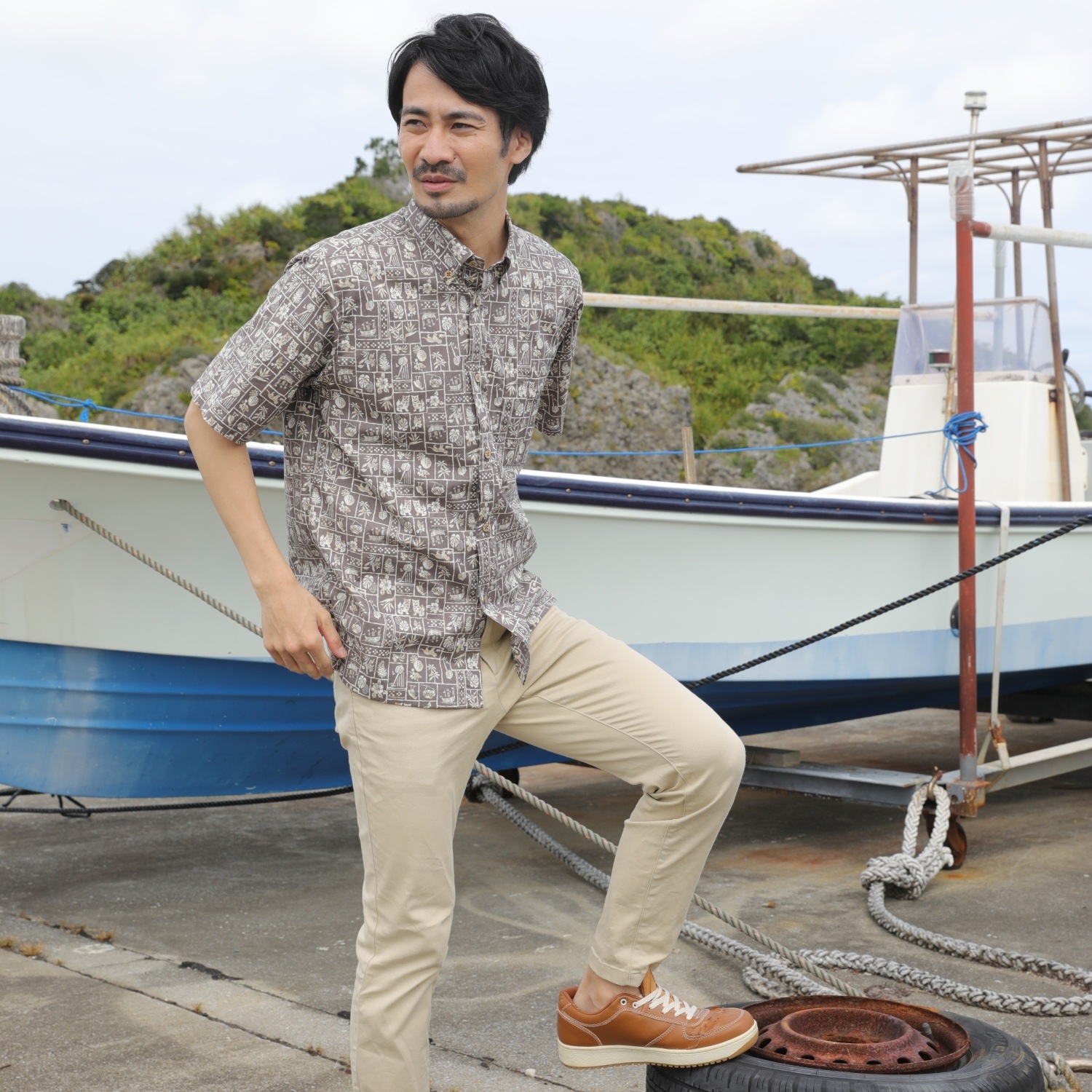 EM1891　メンズ　＜パッチワーク柄＞　ボタンダウン　半袖