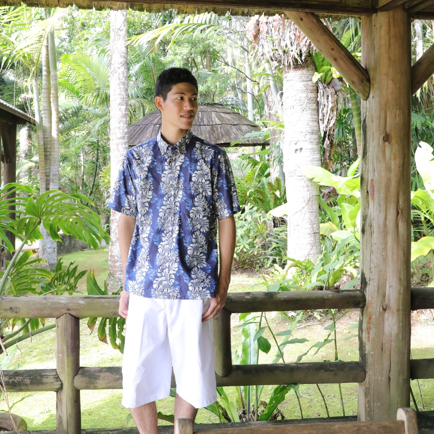 EM1890B　メンズ　＜モンステラストライプ柄＞　ボタンダウン　半袖