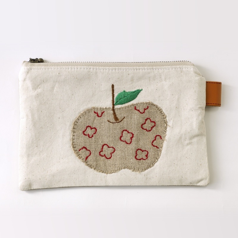 りんごのポーチ by collect 34 |「障がい者福祉」を買物で応援する通販