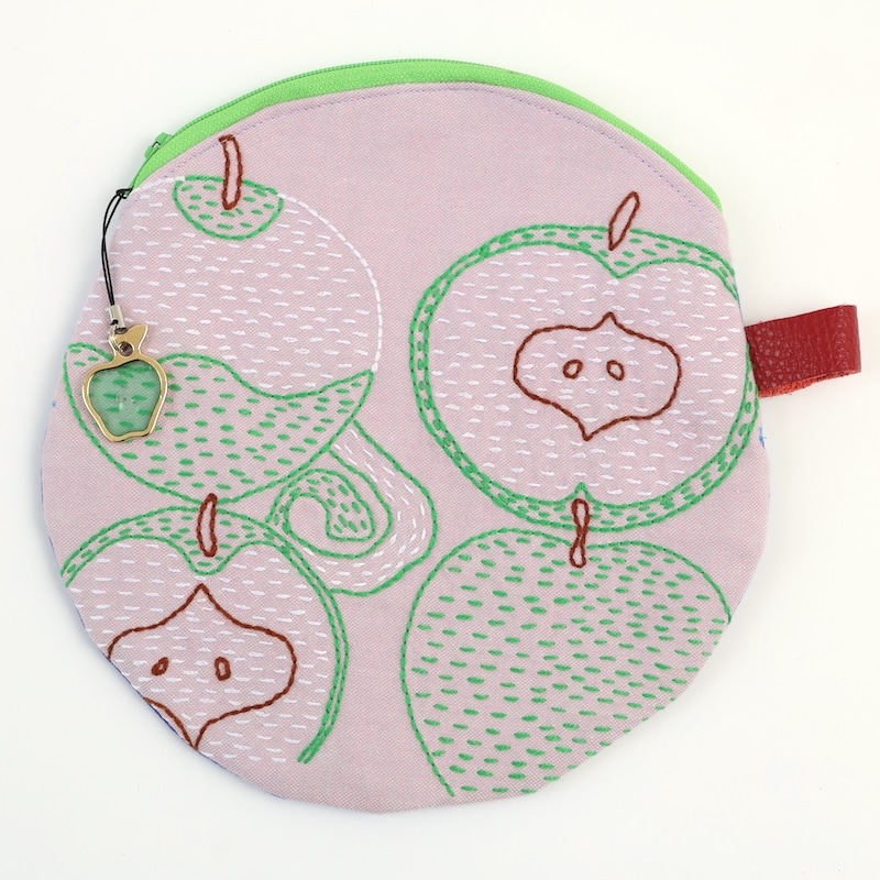 珊瑚の森のがま口ポーチ　手刺繍　ハンドメイド 珊瑚の森のがま口ポーチ 手刺繍 ハンドメイド 珊瑚の森のがま口
