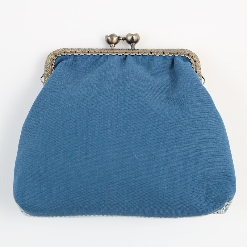 手刺繍がま口（猫） by collect 34 |「障がい者福祉」を買物で応援する