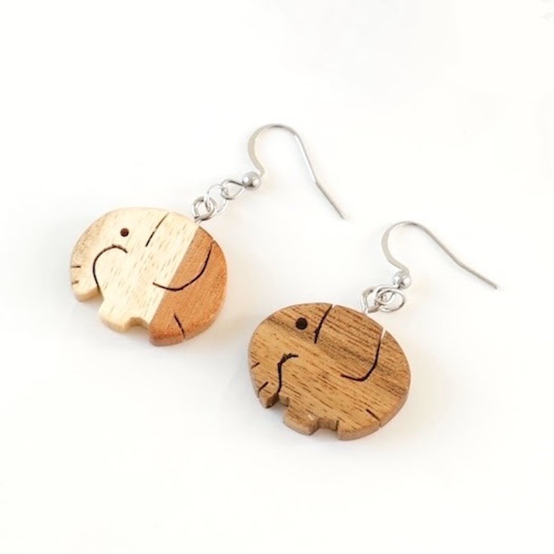 ウッドピアス アカシア「えれふぁん」 by WOODY NA （ウッディーナ