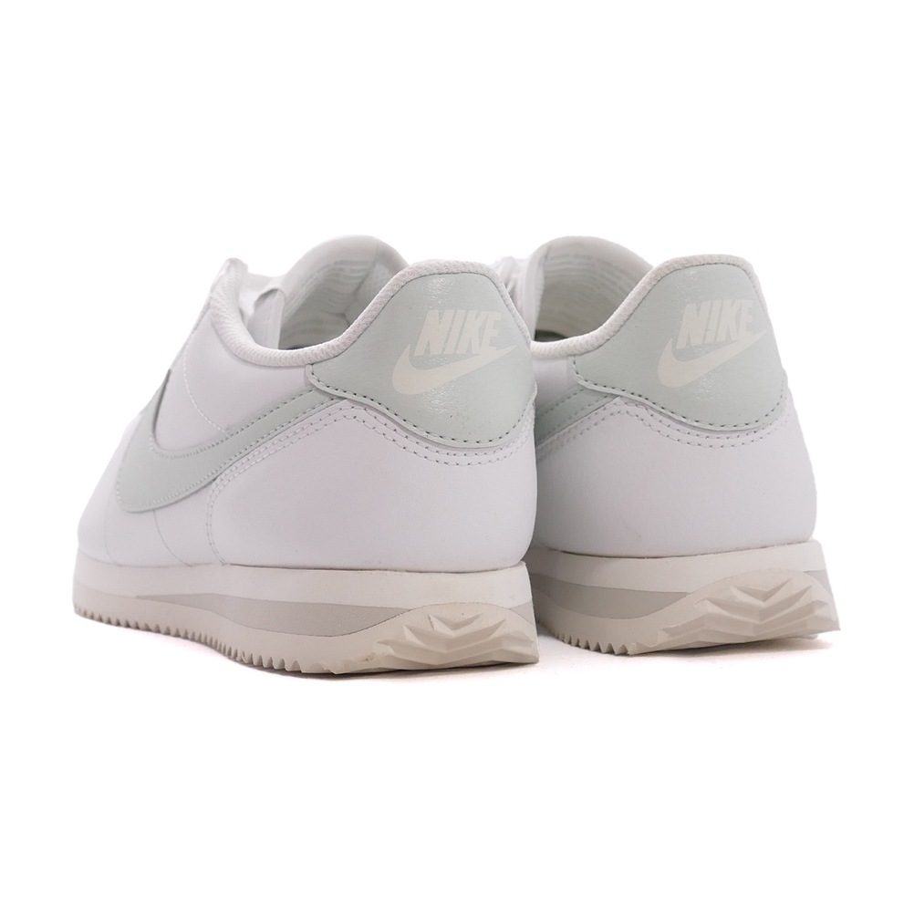 ���ˡ����� �ʥ��� NIKE ����ƥå� �ۥ磻�� �� DN1791-106 ��ǥ����� ���塼�� �� 24