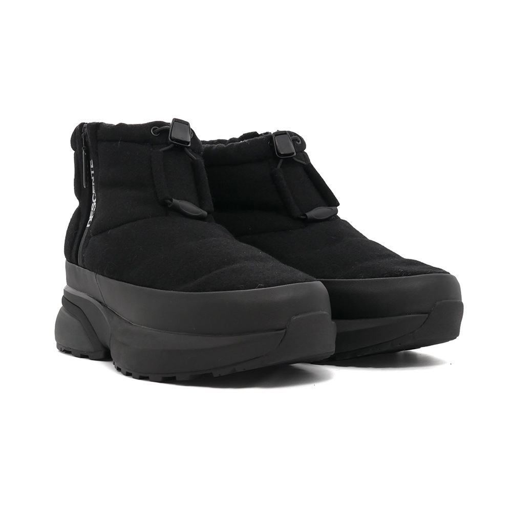 DESCENTE 黒ファーブーツ DESCENTE 黒ファーブーツ