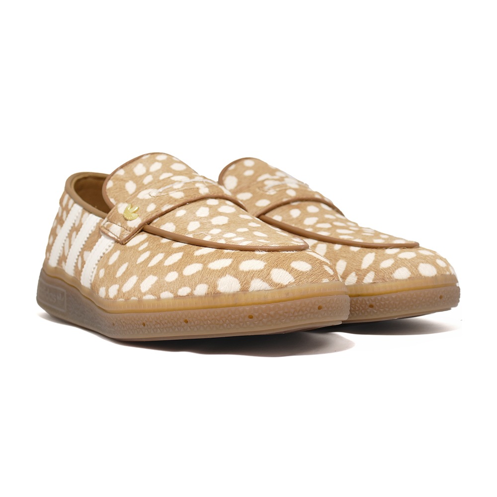 �����ե��� ���ǥ����� adidas �ϥ�ɥܡ��륹�ڥĥ���������ե��� �֥饦�� KK0920 ��ǥ����� ���塼�� �� 26FW