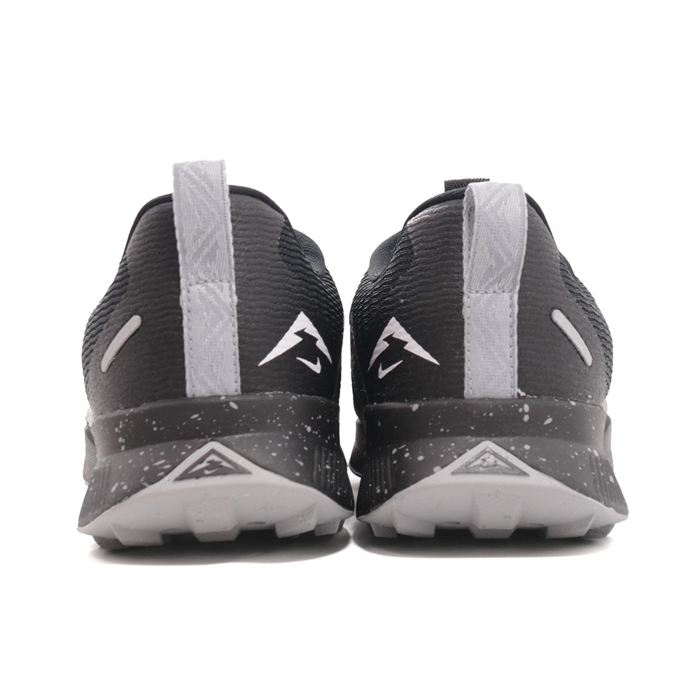 ���ˡ����� �ʥ��� NIKE W ����˥ѡ� �ȥ쥤�� 3  FQ0902-001 ��ǥ����� ���塼�� �� 