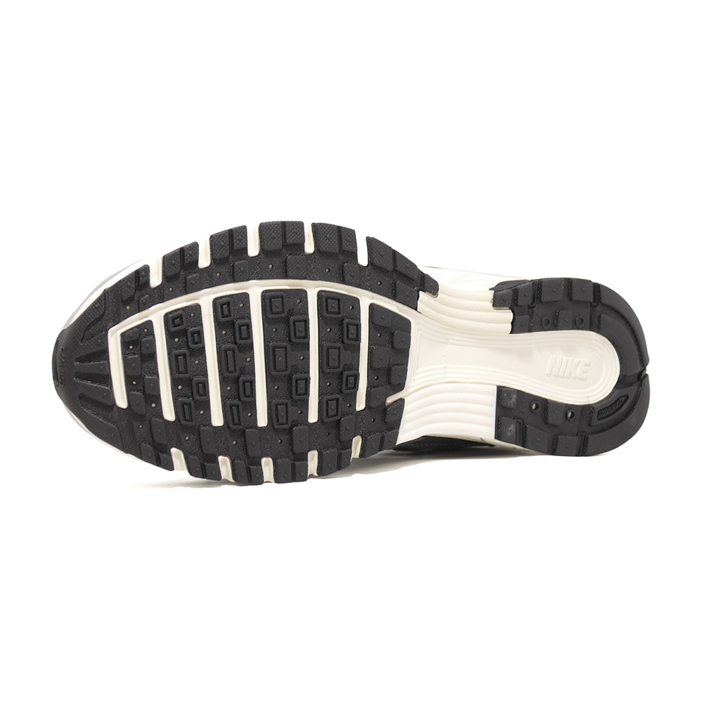 ���ˡ����� �ʥ��� NIKE P-6000 ����С� CN0149-001 ��� ���塼�� �� 26FA