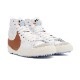 ���ˡ����� �ʥ��� NIKE �֥졼����MID'77������ �ۥ磻��/�������饻�å� �� DD3111-101 ��� ���塼�� �� 21HO