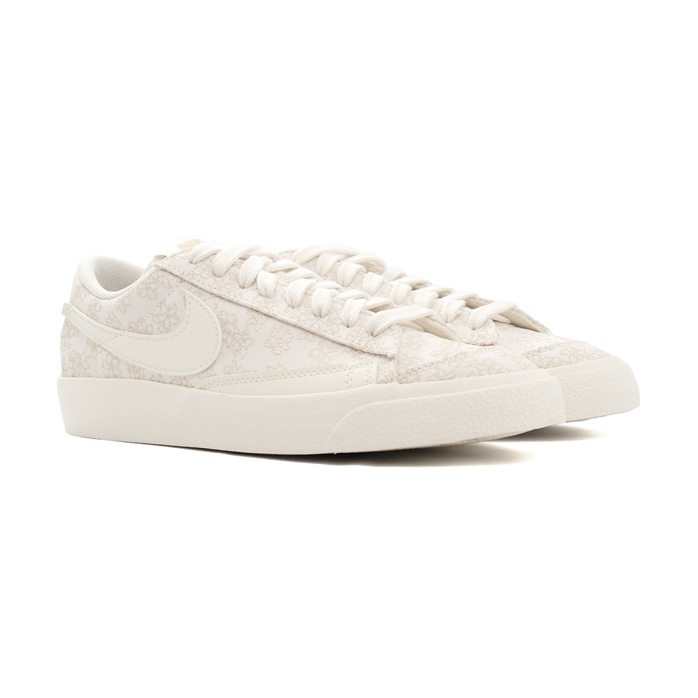 スニーカー ナイキ NIKE ウィメンズブレーザーLOW