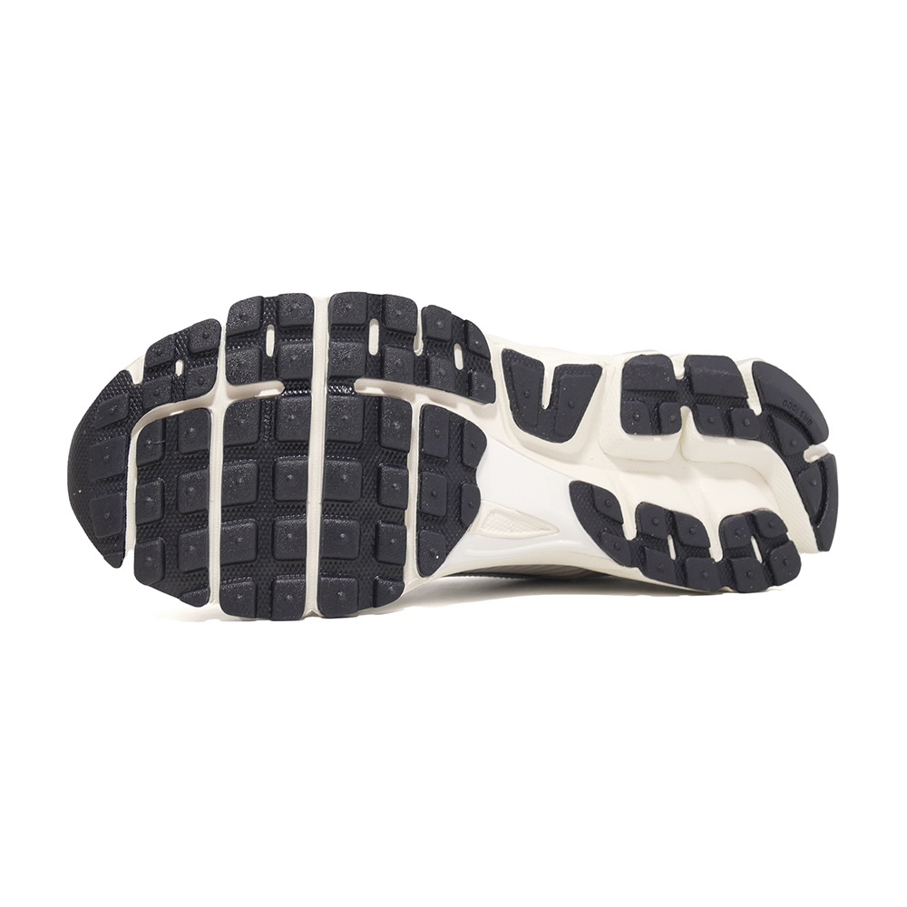 ���ˡ����� �ʥ��� NIKE W������ܥ��5 �ۥ磻�� FD0884-025 ��ǥ����� ���塼�� �� 26SU