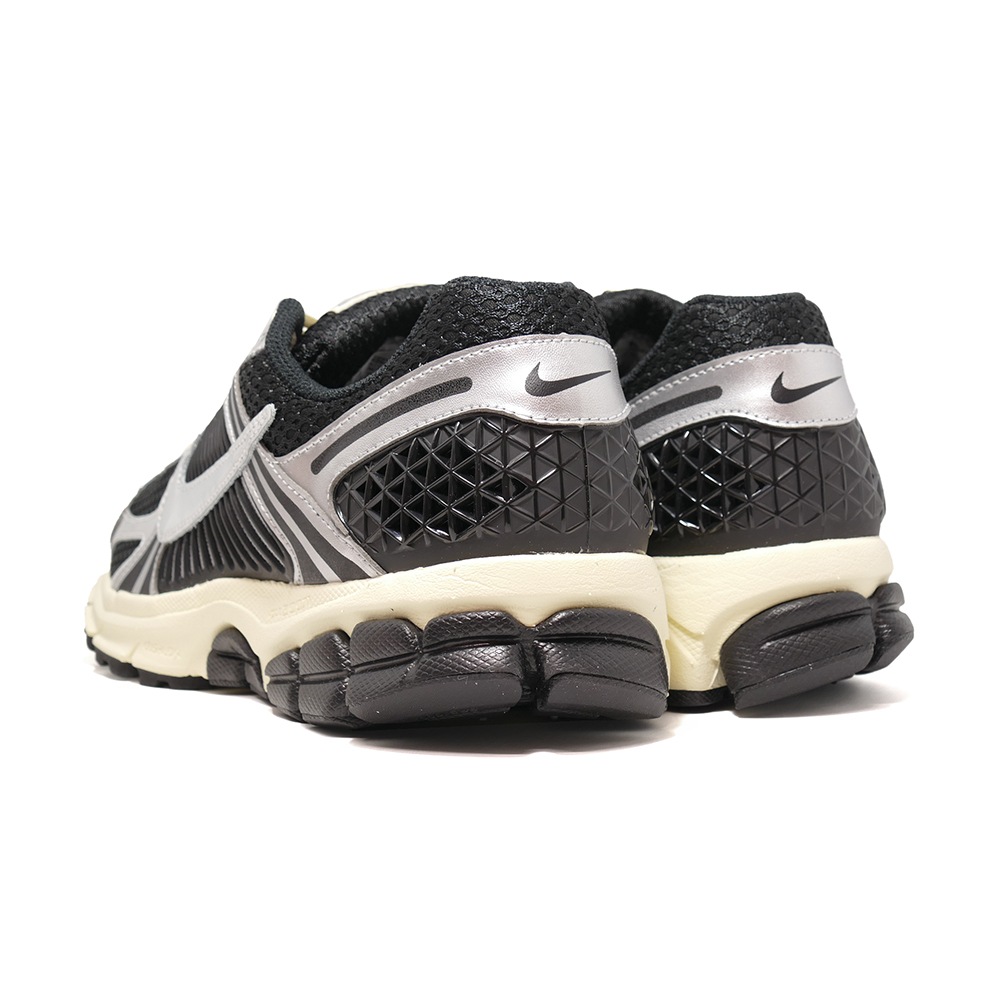 ���ˡ����� �ʥ��� NIKE ������ܥ��5 �֥�å� IM3486-003 ��� ���塼�� �� 26SU