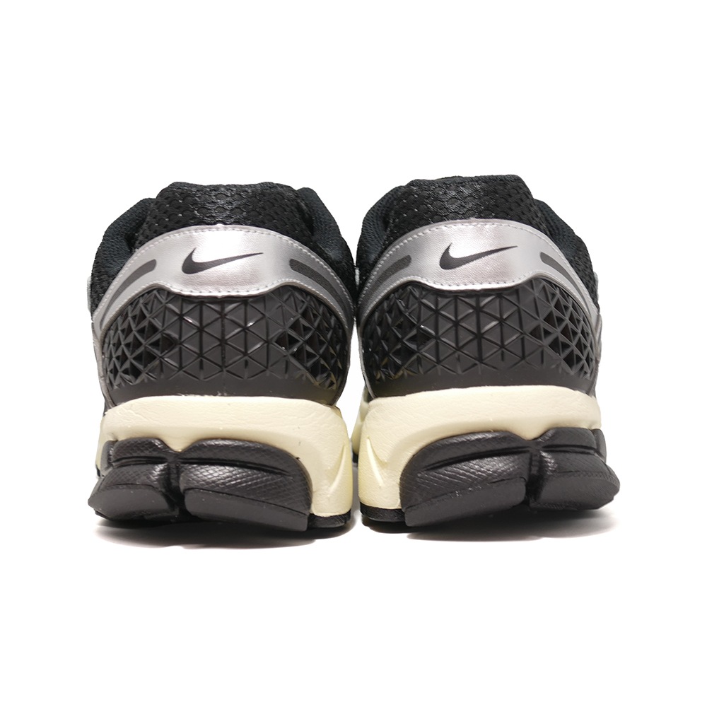 ���ˡ����� �ʥ��� NIKE ������ܥ��5 �֥�å� IM3486-003 ��� ���塼�� �� 26SU