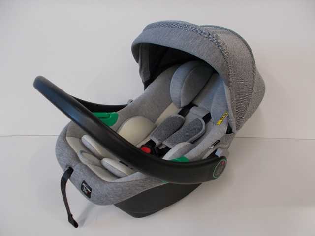 ベビーシート MCブライト ベビーキャリー 新生児～15ヶ月 シートベルト取付 チャイルドシート