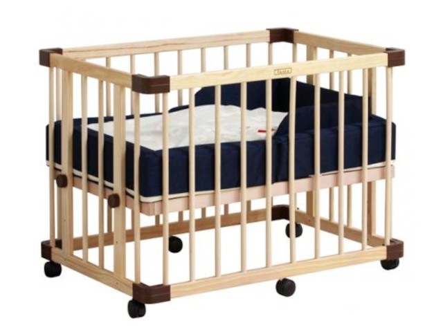 ファルスカ farska コンパクトベッド ライト LIGHT 簡易 ベビーベッド 携帯