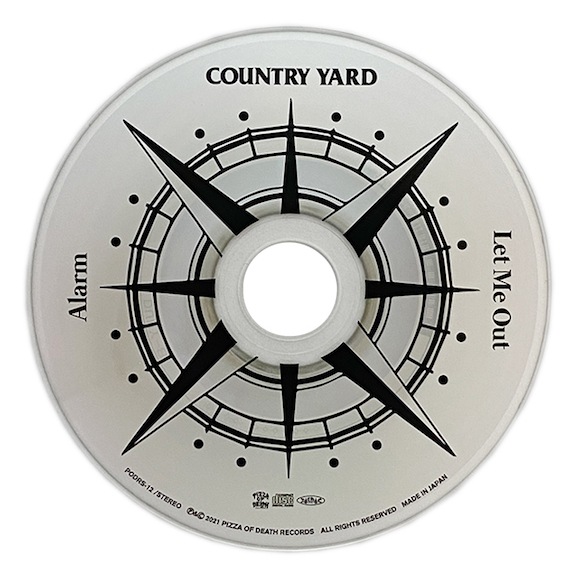 COUNTRY YARD / Alram