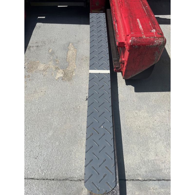 フォークリフト爪保護｜フォークマグマット