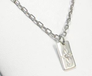 送料無料<br>シルバー925花クロス×ミニプレートネックレス