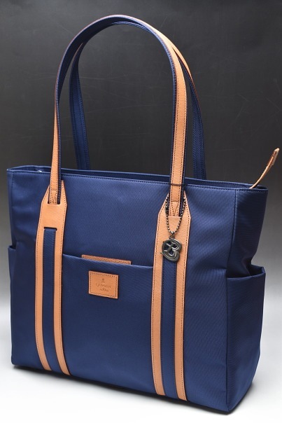 ���Х󥪥�֥롼 LANVIN en Bleu �����ƥ� �ɥ��å� B4�ȡ��ȥХå�
