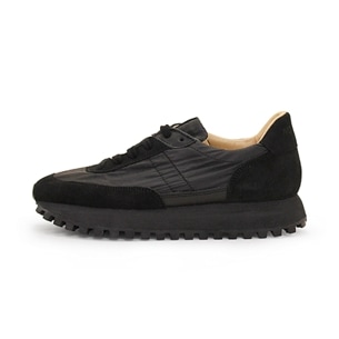 MARATHON RUNNER SUPER TRAIL ALL BLACK