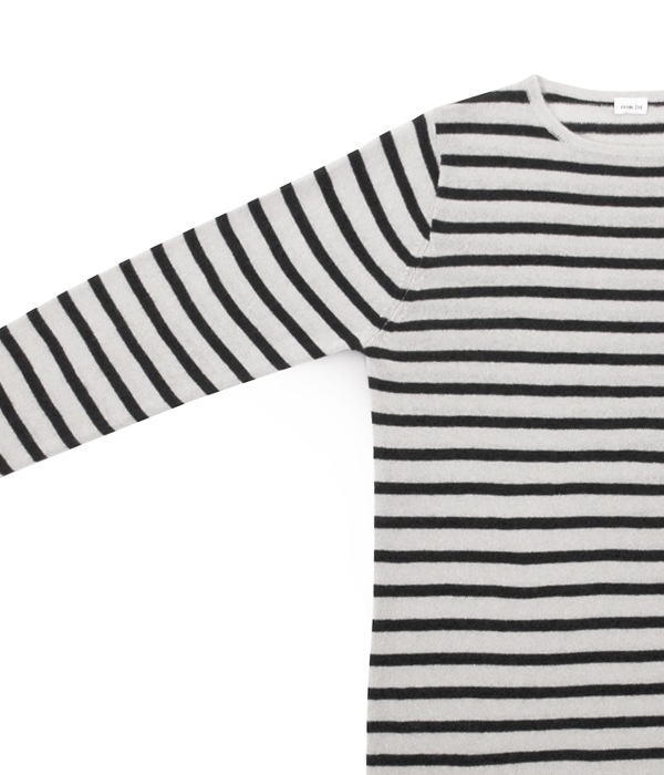 Boat Neck Border (Oyster/Dk.navy)