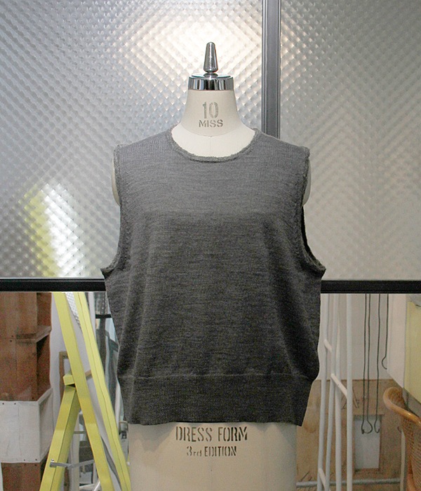 �ں����١�Mohair Trim Slipover