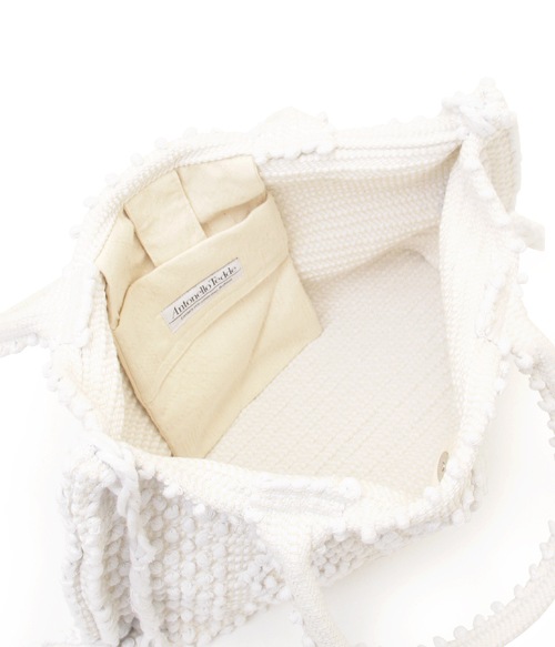 CAPRICCIOLI MED with diamond motif pattem