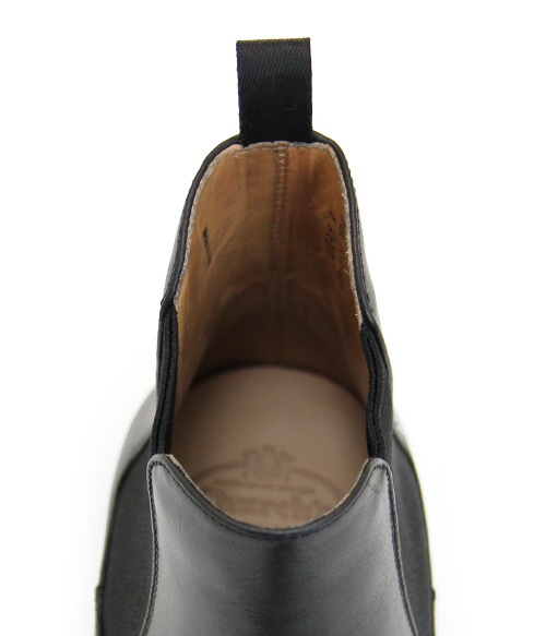 �����ɥ����֡��ġ�LIZZY R��