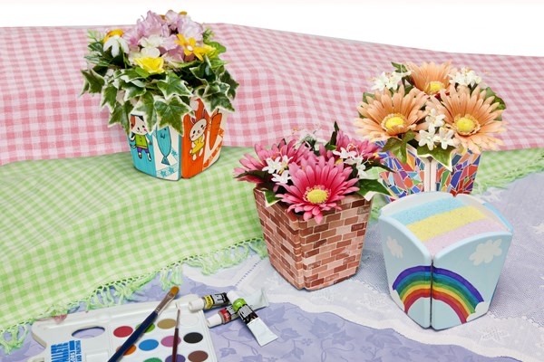 手作りが楽しめる♪ 折りたたみ式の陶器製植木鉢｜色が塗れるフラワーポット