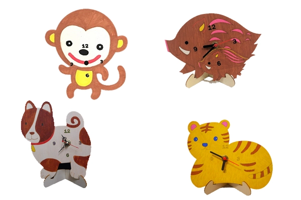 干支動物木時計(在庫限り）