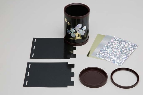 らでん調ペン立て