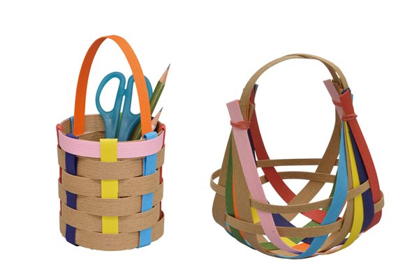 紙バンドでカゴ作り