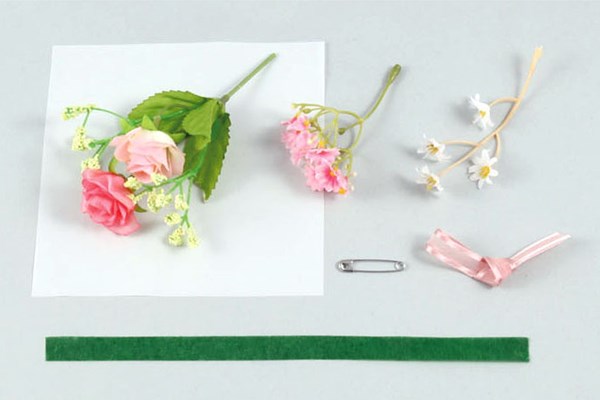 手作りコサージュブーケ