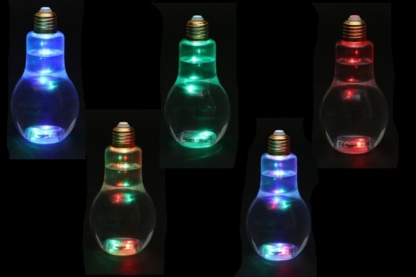 水入れOK電球型LEDライト