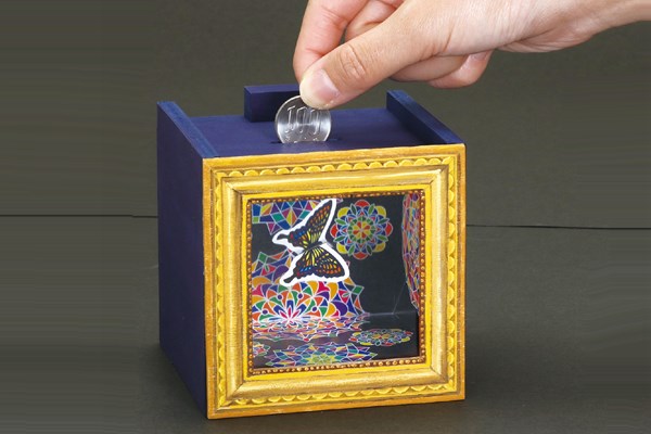 不思議な木の貯金箱｜イベント用品販促ZERO