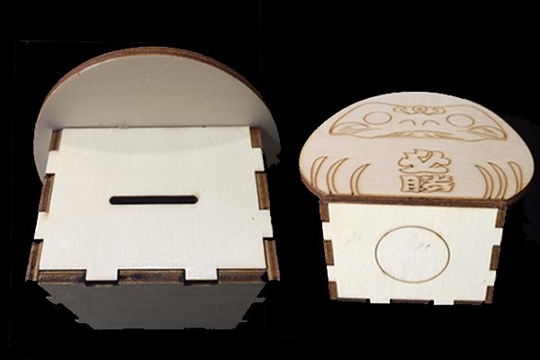 だるまの木製貯金箱作り