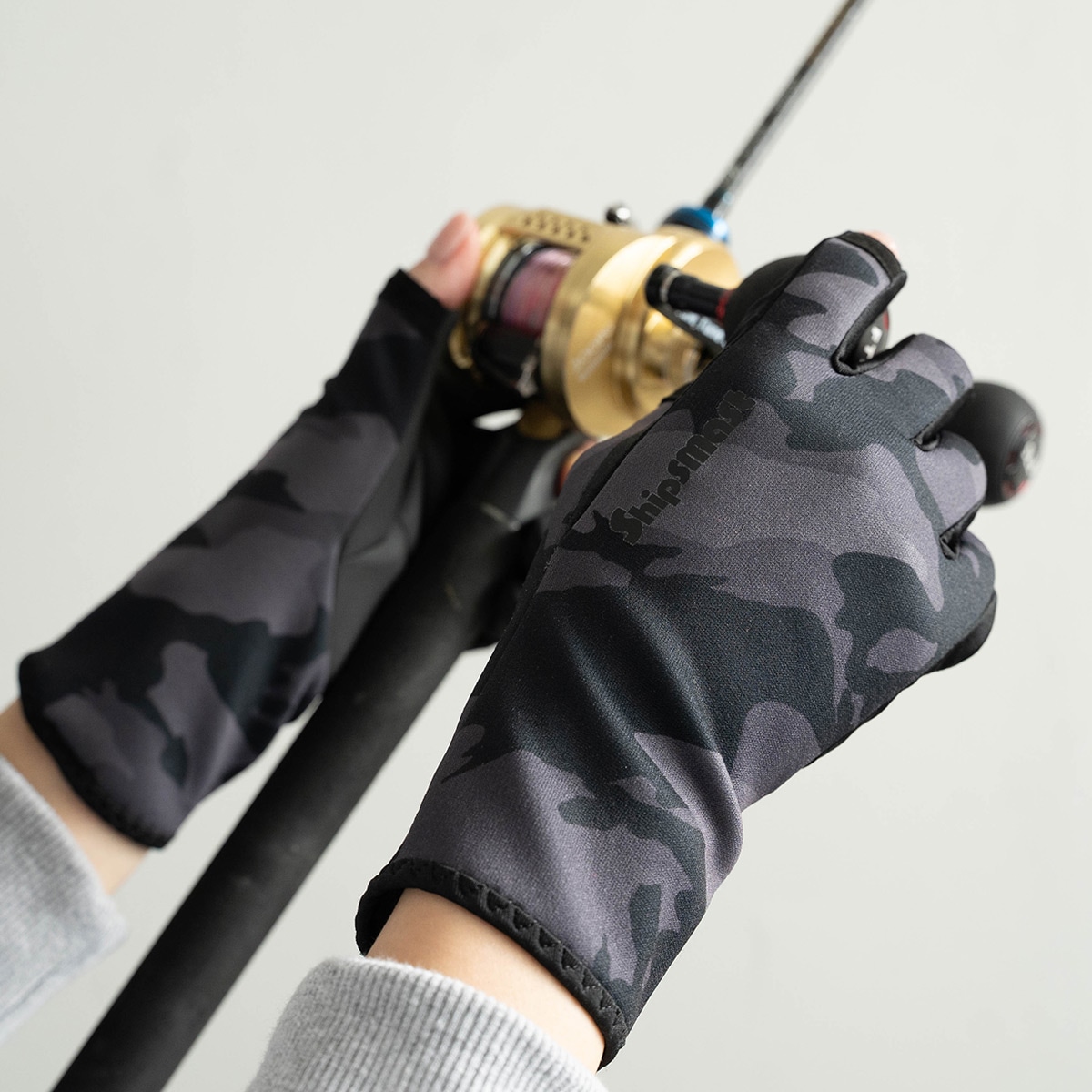 タイタニュームグローブ  3C【ブラックカモ】