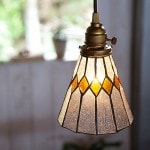 �����ȥ���������� ���ƥ�ɥ��饹 �ڥ����� �֥쥤�� [�ŵ�ʤ�] ARTWORKSTUDIO Stained glass-pendant Break