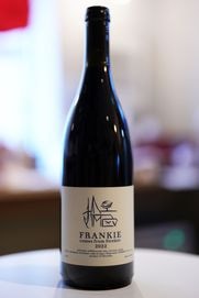 Strekov / Frankie 2022  ȥ쥳աե󥭡  